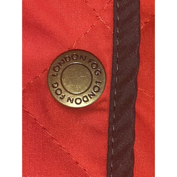 London Fog Red Hooded Quilted coat size 12 months snap buttons - Picture 7 of 9
